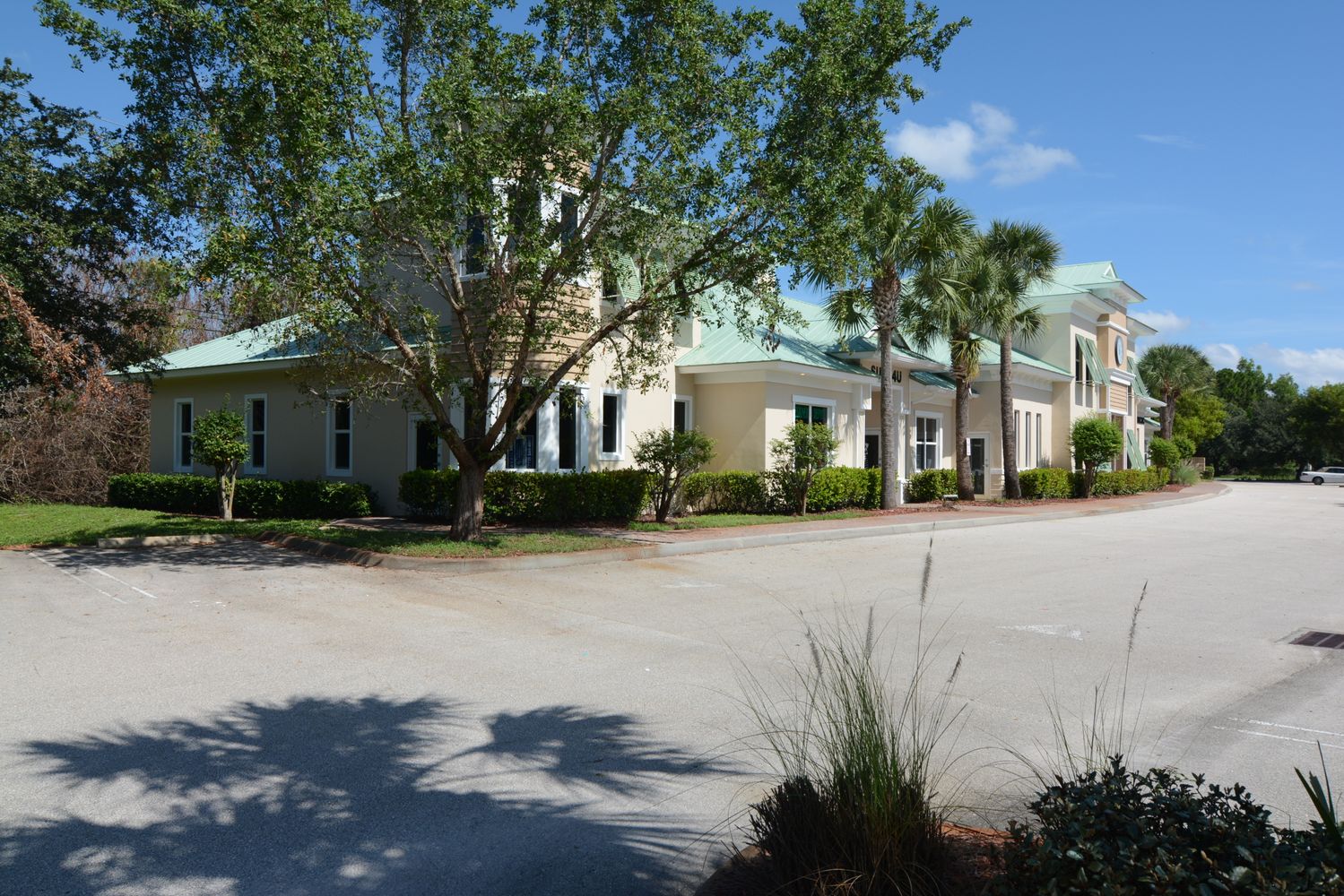ST. JAMES PROFESSIONAL PLAZA: 219 NW Saint James Dr, Port St Lucie, FL 34983